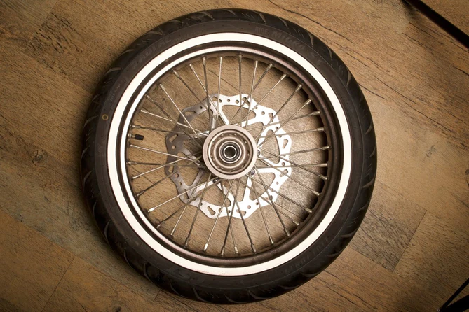 Storm Bee Supermoto Wheel Kit - Image 2